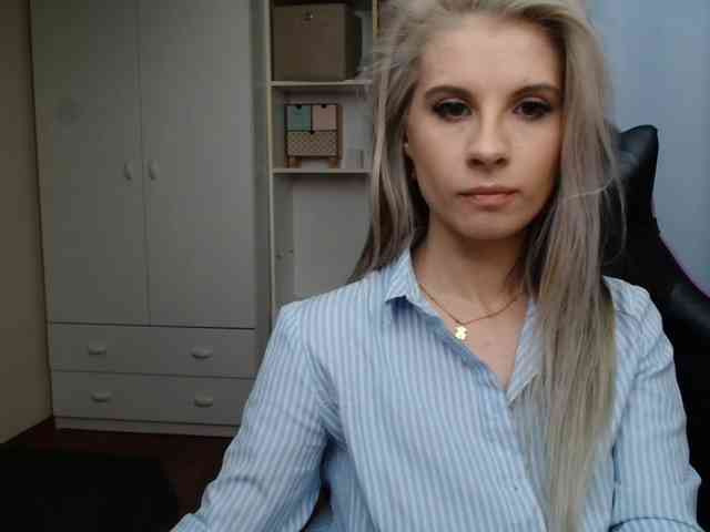 KristineNatural webcam