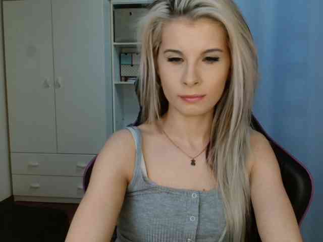 KristineNatural webcam
