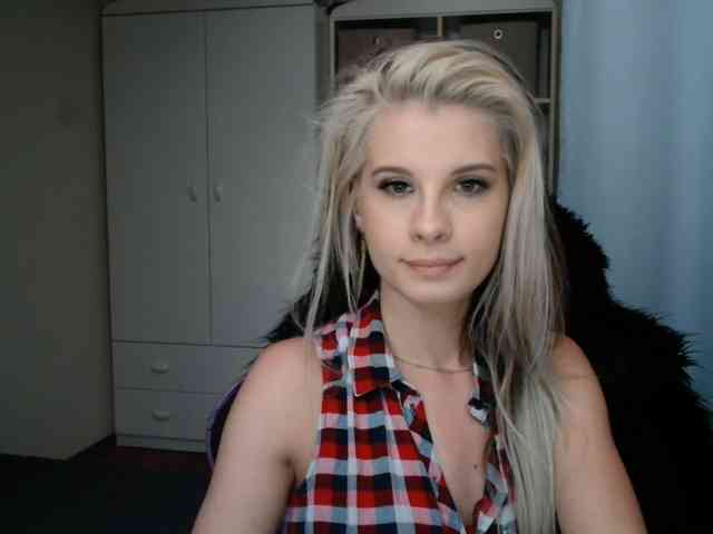KristineNatural webcam