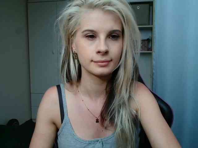 KristineNatural webcam