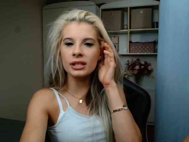 KristineNatural webcam