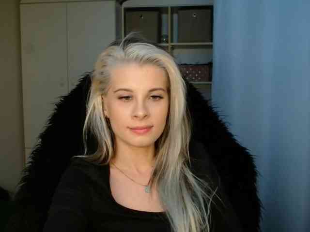 KristineNatural webcam