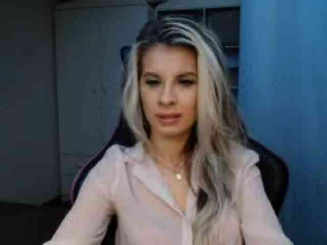 KristineNatural webcam