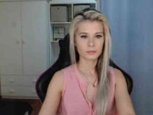 KristineNatural webcam