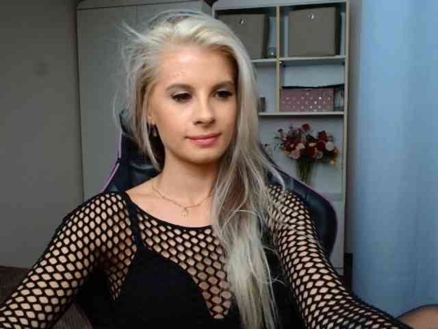 KristineNatural webcam