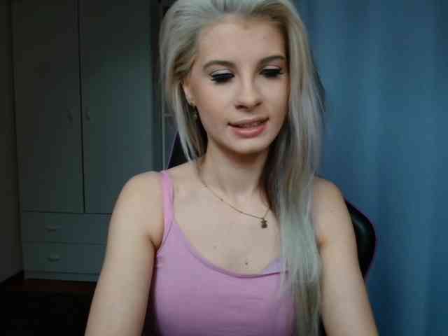 KristineNatural webcam