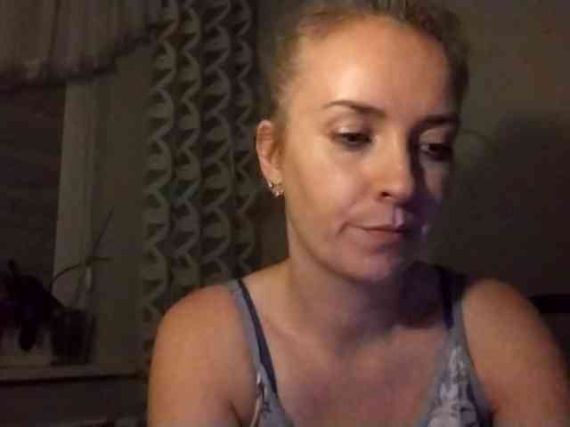 KristineNatural webcam