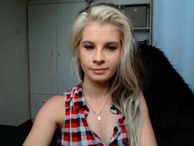 KristineNatural webcam