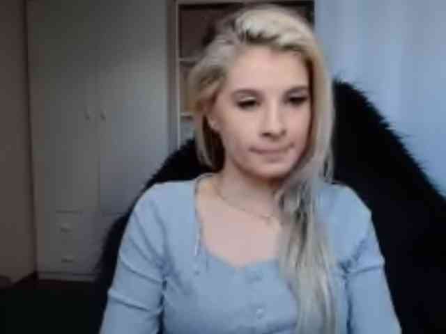 KristineNatural webcam