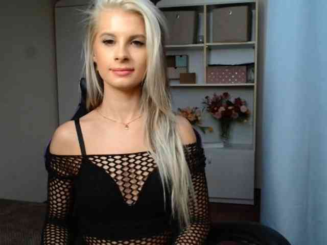 KristineNatural webcam