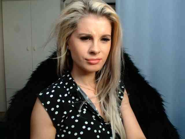 KristineNatural webcam