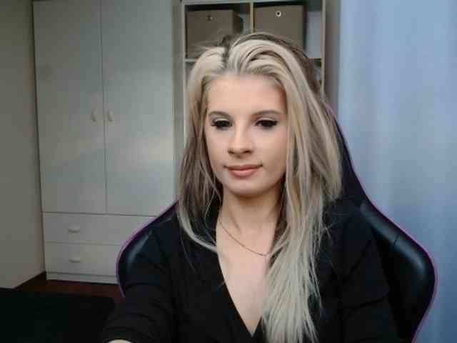 KristineNatural webcam