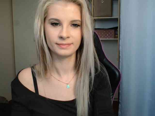KristineNatural webcam