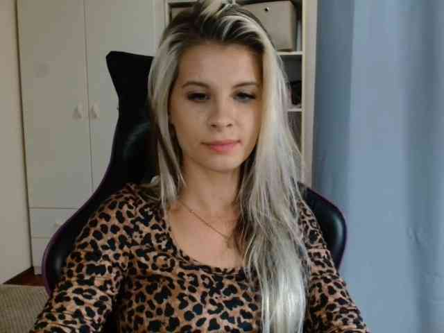 KristineNatural webcam