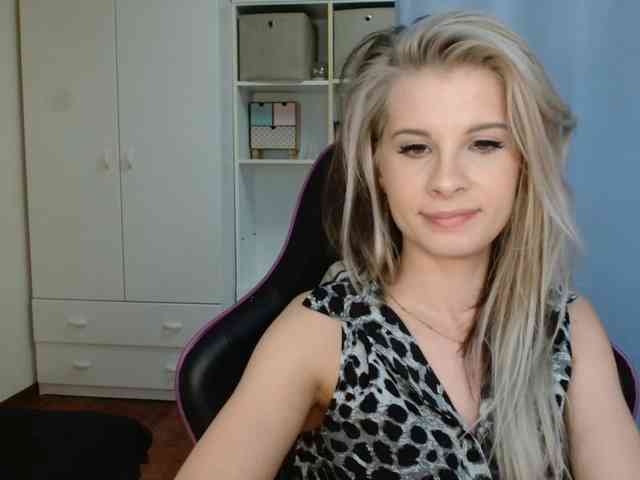 KristineNatural webcam