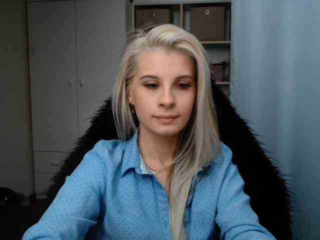KristineNatural webcam