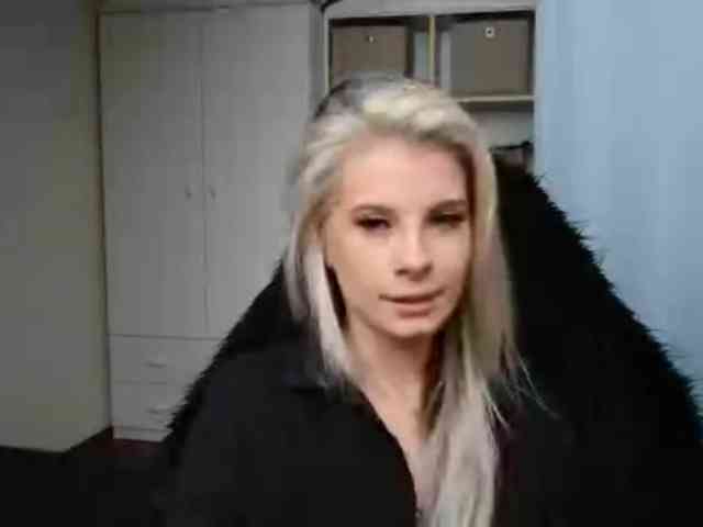 KristineNatural webcam