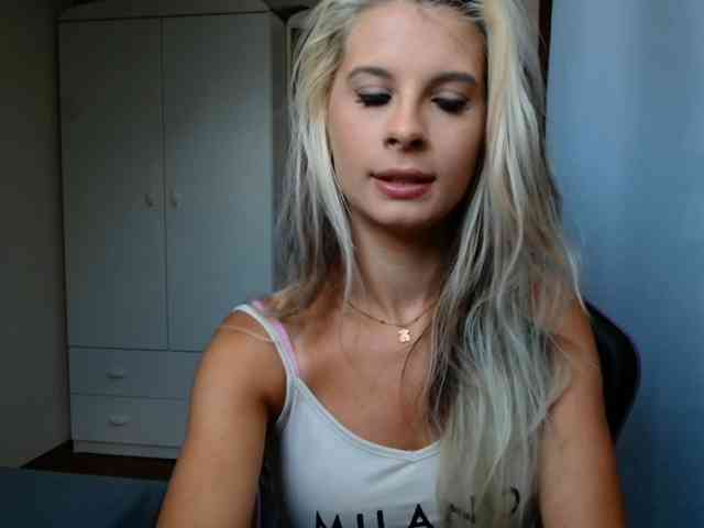 KristineNatural webcam