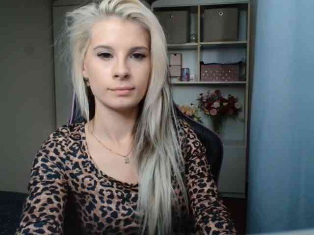 KristineNatural webcam