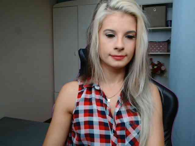 KristineNatural webcam