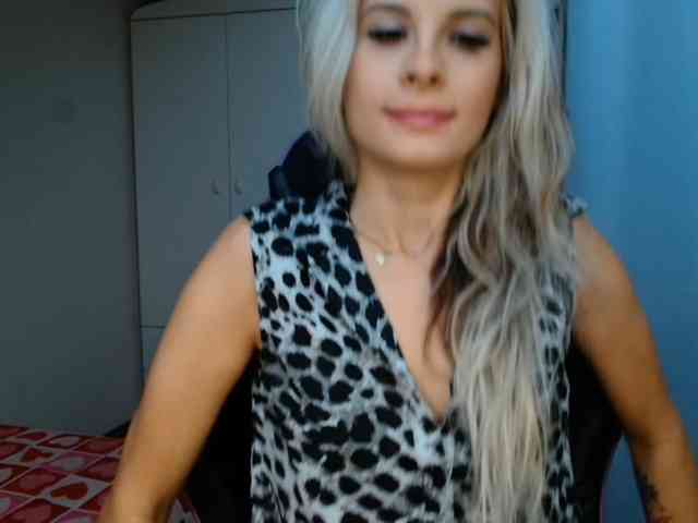 KristineNatural webcam