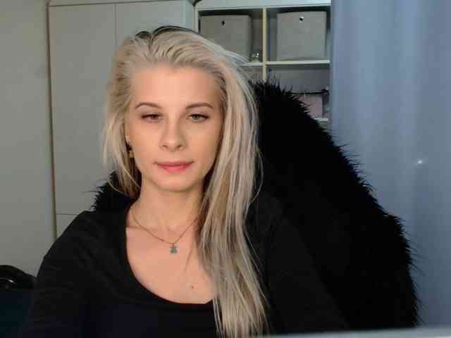 KristineNatural webcam