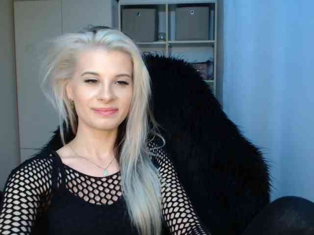 KristineNatural webcam