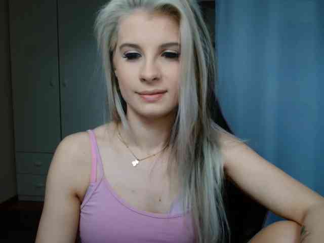 KristineNatural webcam