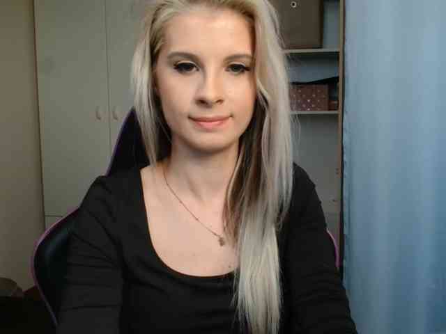 KristineNatural webcam