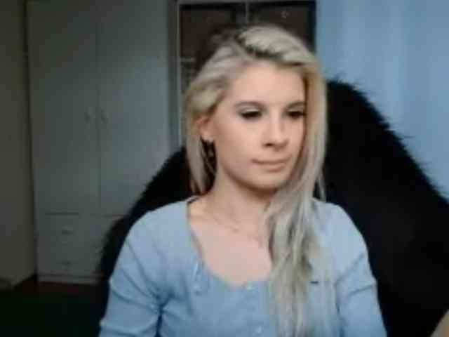 KristineNatural webcam