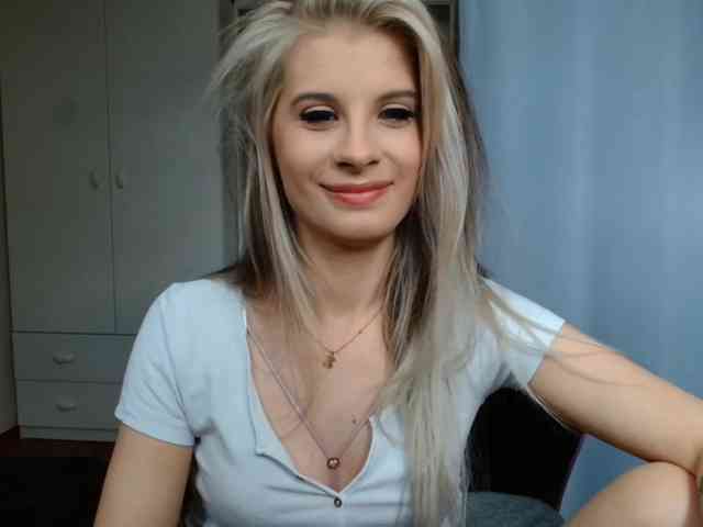 KristineNatural webcam