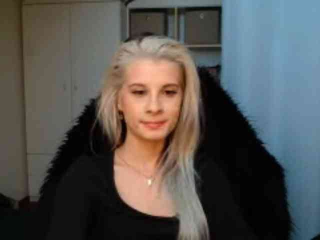 KristineNatural webcam