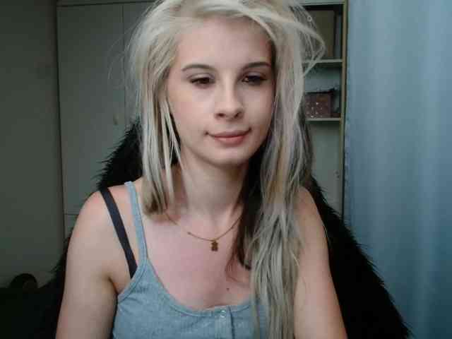 KristineNatural webcam