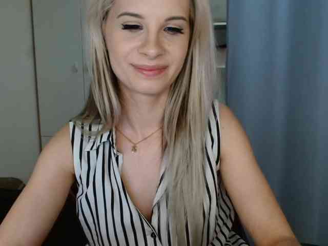 KristineNatural webcam