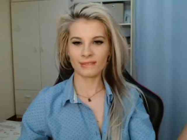 KristineNatural webcam