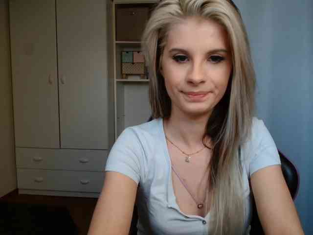 KristineNatural webcam