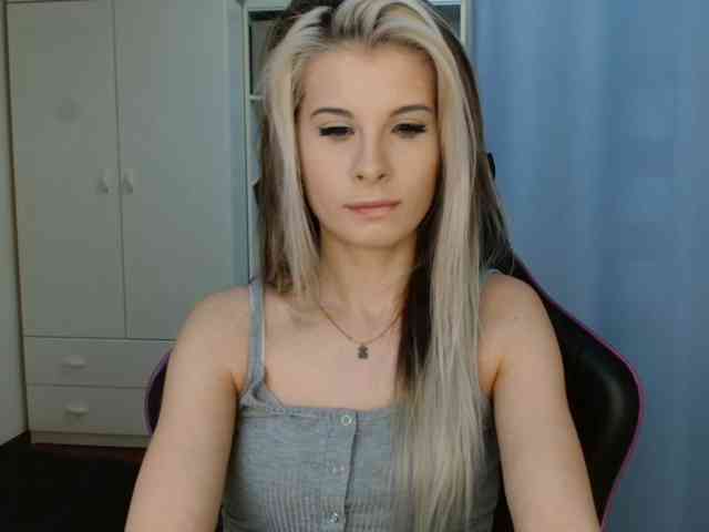 KristineNatural webcam