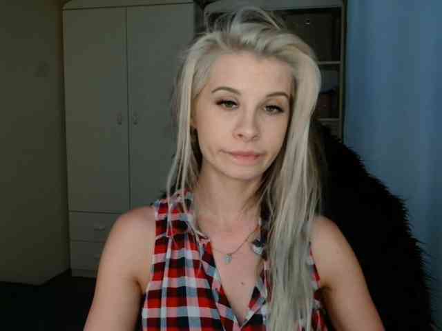 KristineNatural webcam