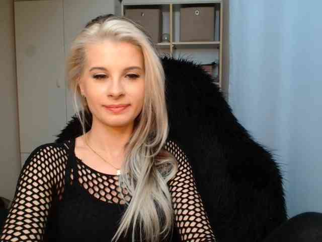 KristineNatural webcam