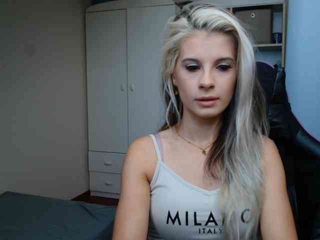 KristineNatural webcam