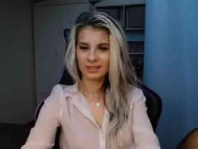 KristineNatural webcam