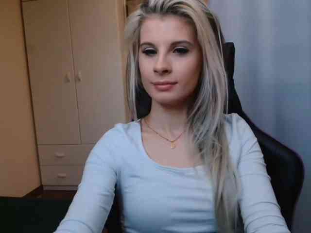 KristineNatural webcam