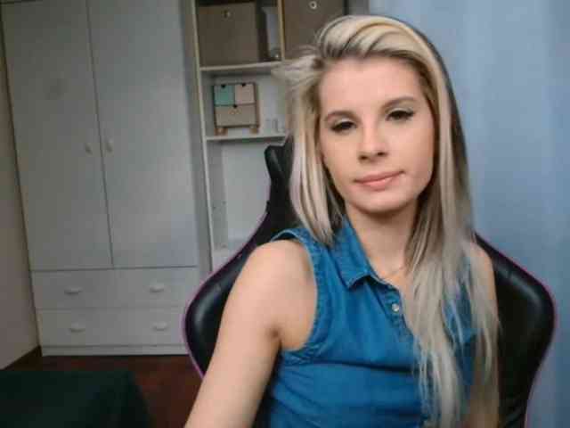 KristineNatural webcam