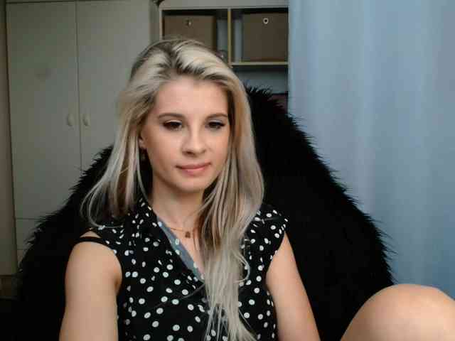 KristineNatural webcam
