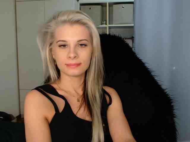 KristineNatural webcam