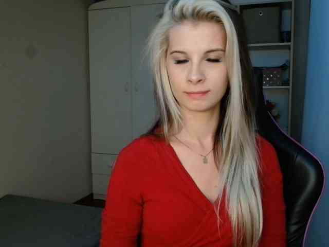 KristineNatural webcam