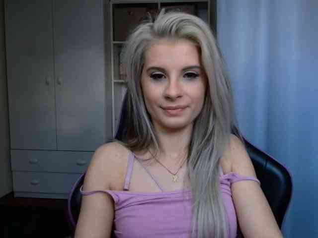 KristineNatural webcam