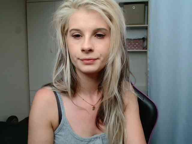 KristineNatural webcam