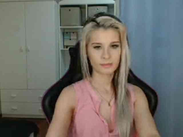 KristineNatural webcam