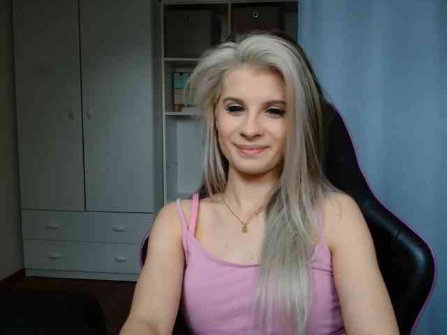 KristineNatural webcam